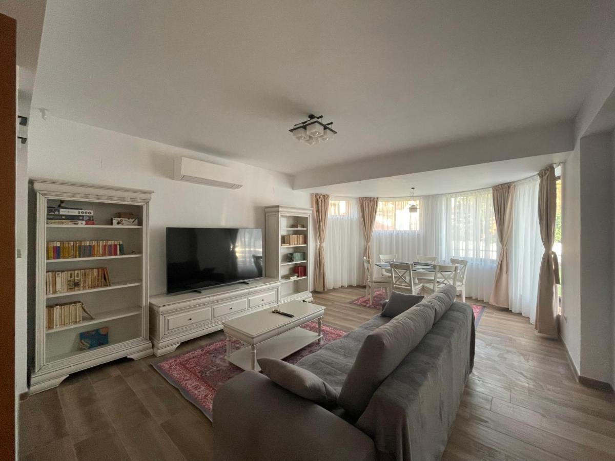 Apartahotel Iarca