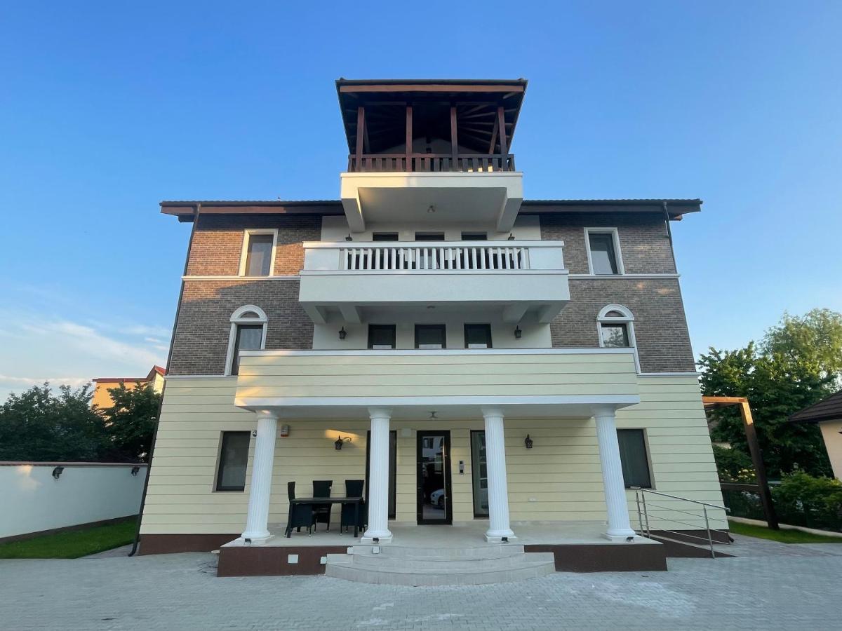Apartahotel Iarca